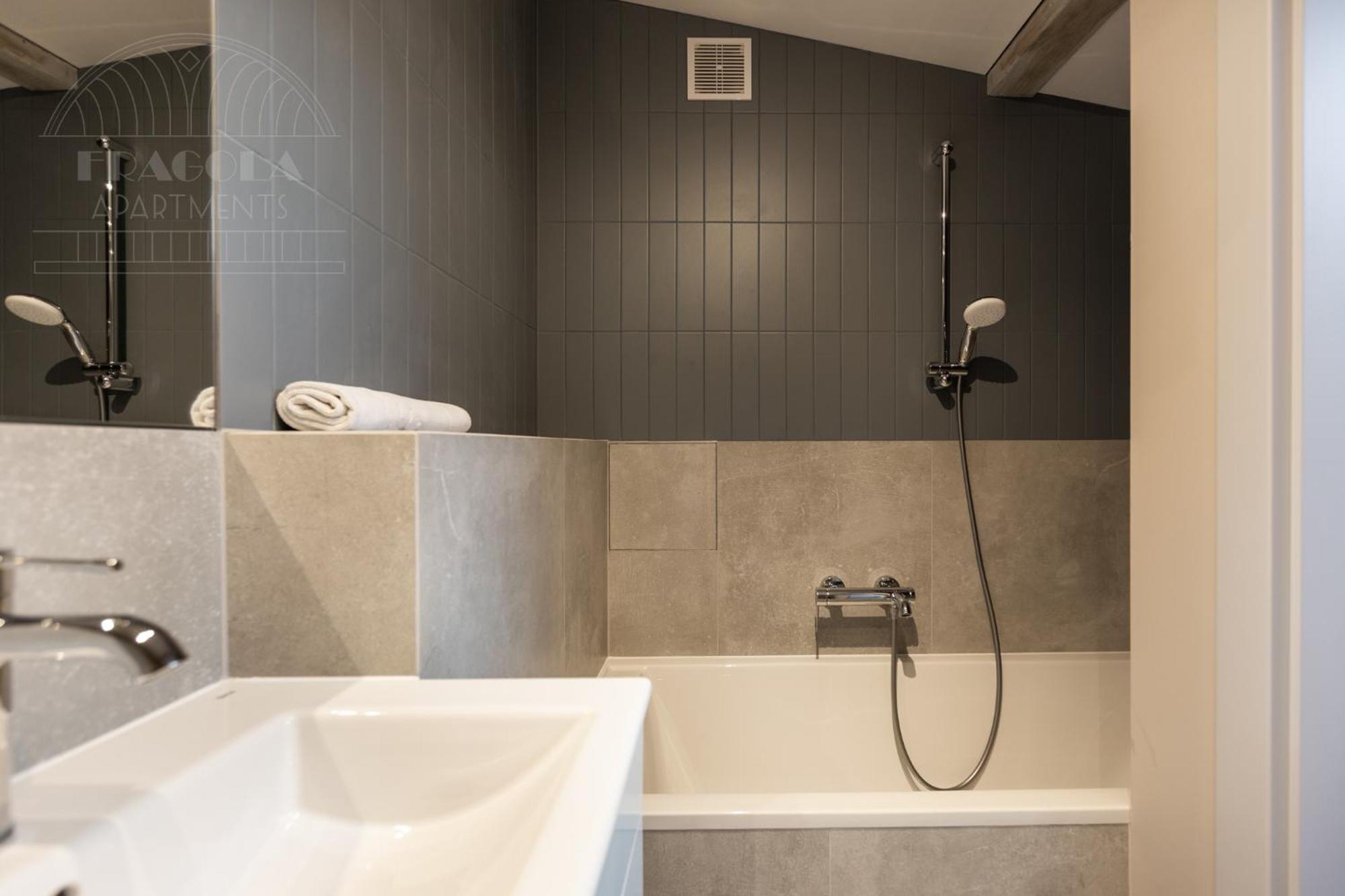 Spacious Apartment 11 Pax, Vistula River - Fragola Apartments كراكوفيا المظهر الخارجي الصورة